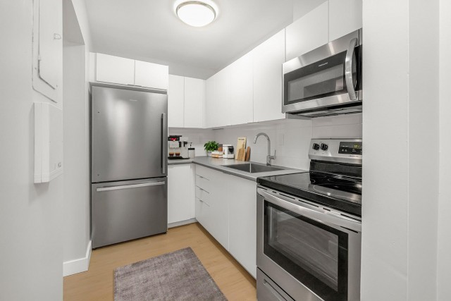 Windsor Apartment 3 b. $2,095/month. Apartment for rent in Windsor