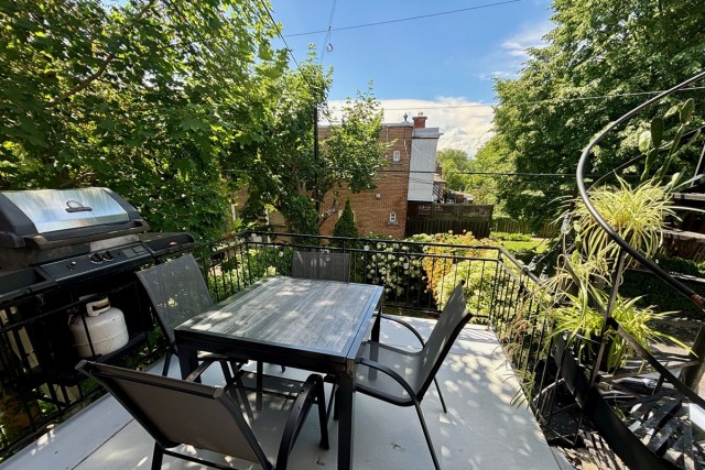 Mercier and Nouveau-Rosemont  2 b. $90/day. Apartment for rent in Mercier and Nouveau-Rosemont
