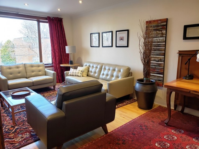 Cote-des-Neiges  3 b. $115/day. Apartment for rent in Cote-des-Neiges