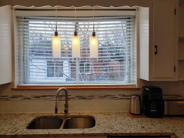 Cote-des-Neiges  3 b. $115/day. Apartment for rent in Cote-des-Neiges