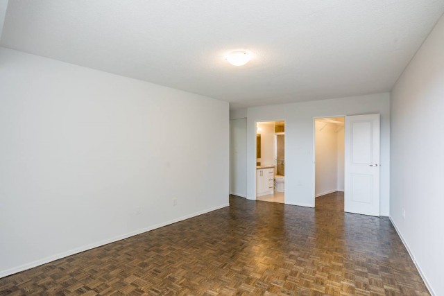 Mississauga Apartment 2 b. $3,080/month. Apartment for rent in Mississauga