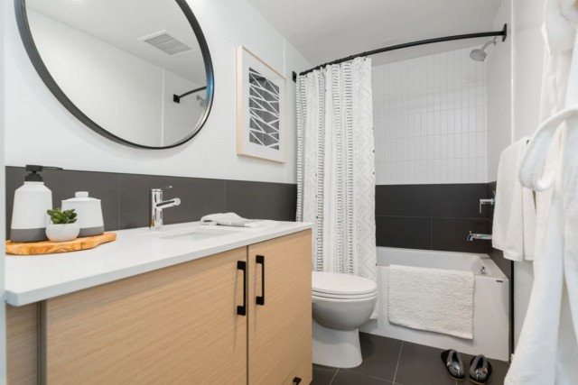 Vancouver Apartment 2 b. $3,300/month. Apartment for rent in Vancouver