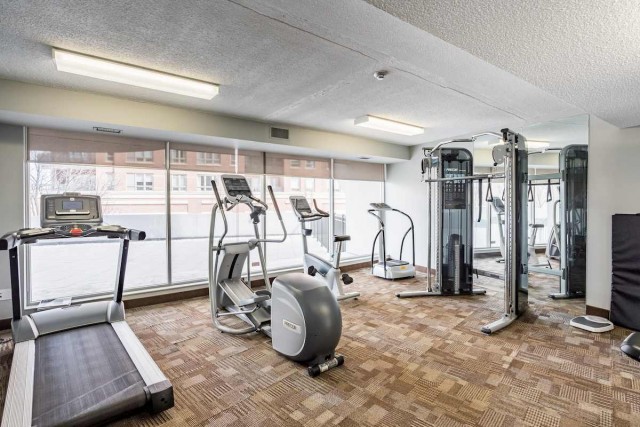 Appartement 4 1/2 Mississauga 3 080 $/mois. Appartement à louer Mississauga