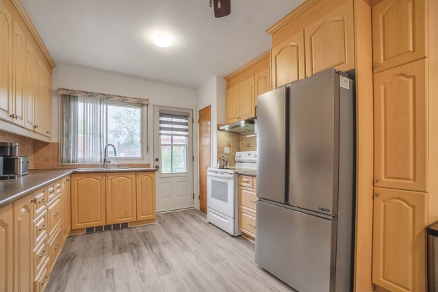 Ste-Rose  3 b. $90/day. Apartment for rent in Ste-Rose