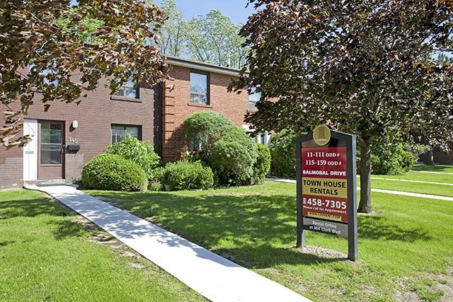 Appartement 4 1/2 Brampton 2 595 $/mois. Appartement à louer Brampton
