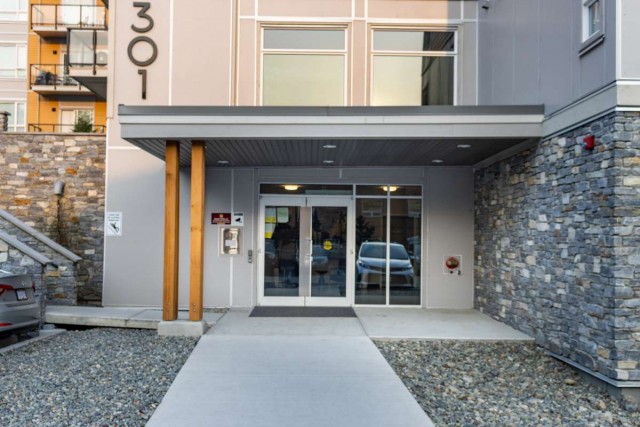 Victoria Apartment 1 b. $2,230/month. Apartment for rent in Victoria
