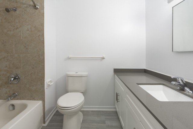 London Apartment 2 b. $2,335/month. Apartment for rent in London