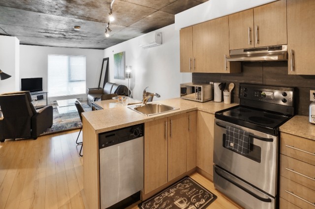  2 1/2 Quartier latin et centre-sud 78 $/jour. Appartement à louer Quartier latin et centre-sud