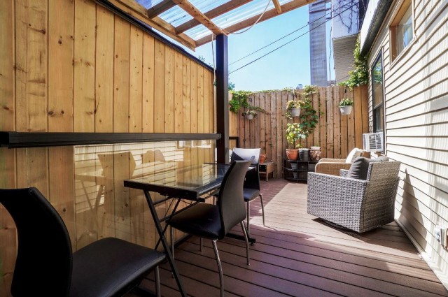 Plateau Mont-Royal  2 b. $82/day. Apartment for rent in Plateau Mont-Royal