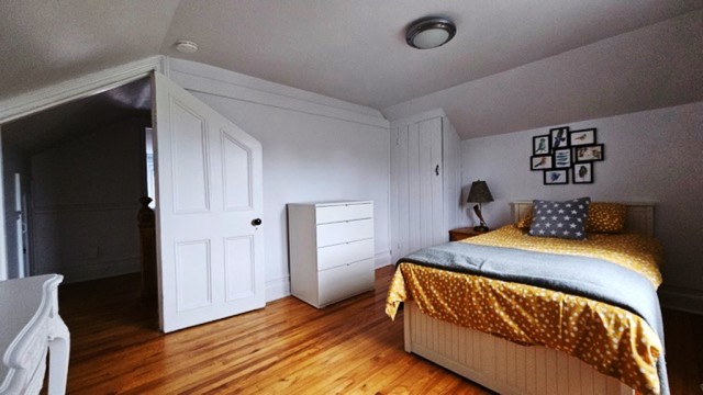 Longueuil  3 b. $90/day. Apartment for rent in Longueuil