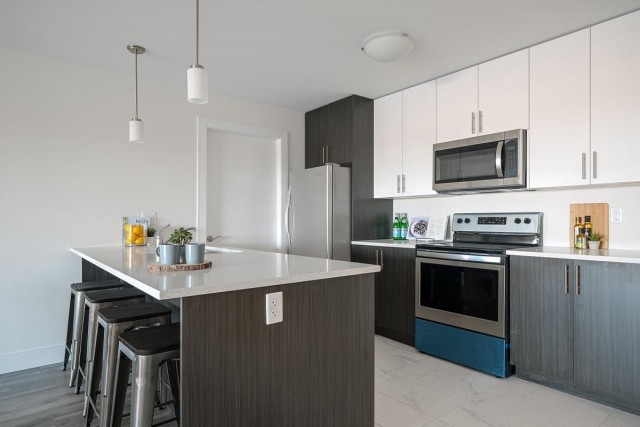 Dartmouth Apartment 2-3 b. $3,045/month. Apartment for rent in Dartmouth