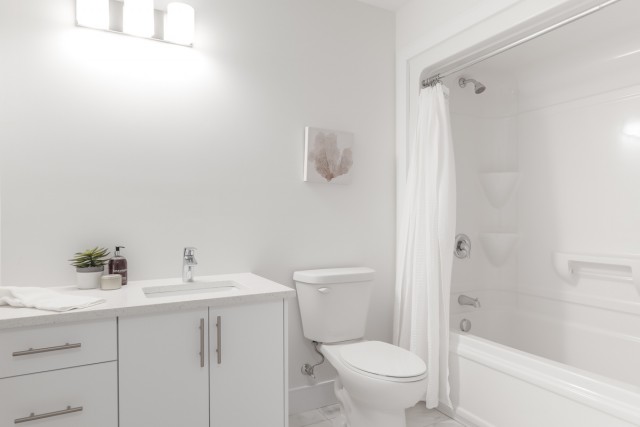 Dartmouth Apartment 2-3 b. $3,045/month. Apartment for rent in Dartmouth