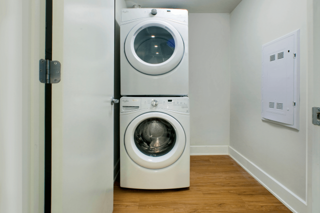 Ottawa Apartment 1 b. $2,140/month. Apartment for rent in Ottawa