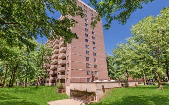 Ile-des-Soeurs Apartment 2 b. $1,539/month. Apartment for rent in Ile-des-Soeurs