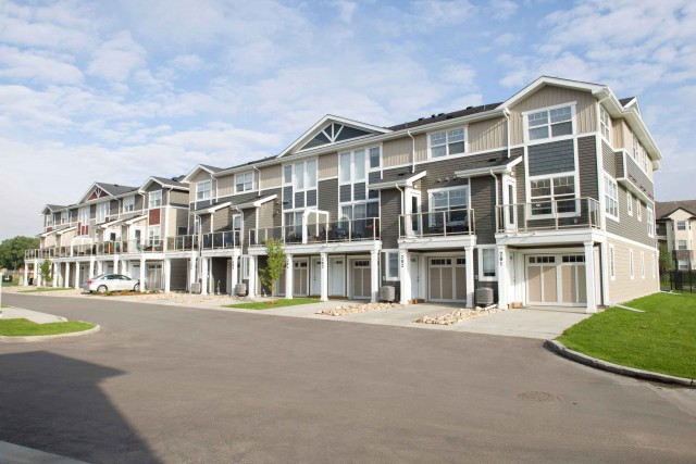 Saskatoon House 2 b. $1,895/month. Apartment for rent in Saskatoon