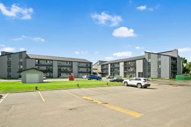 Saskatoon House 3 b. $1,869/month. Apartment for rent in Saskatoon