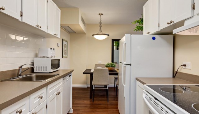 Appartement 2 1/2 Calgary 1 615 $/mois. Appartement à louer Calgary