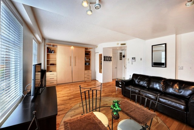  2 1/2 Centre-ville - Montréal 78 $/jour. Appartement à louer Centre-ville - Montréal