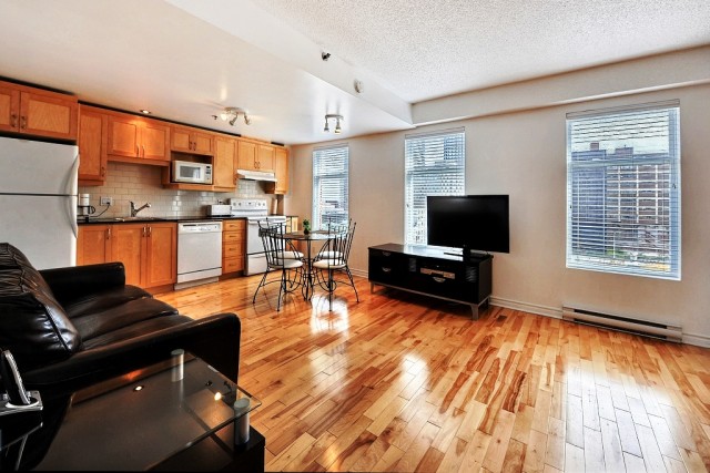  2 1/2 Centre-ville - Montréal 78 $/jour. Appartement à louer Centre-ville - Montréal