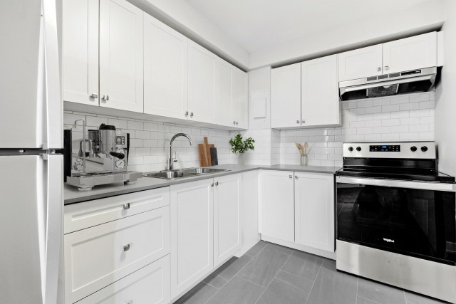 Appartement 1 1/2 Kingston 1 059 $/mois. Appartement à louer Kingston