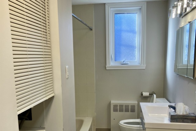  2 1/2 Verdun 73 $/jour. Appartement à louer Verdun