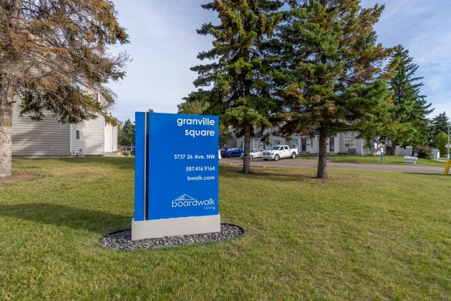 Maison 5 1/2 Edmonton 1 979 $/mois. Appartement à louer Edmonton