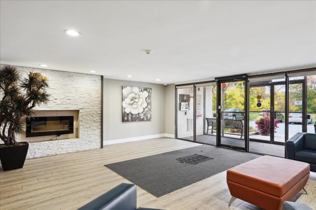 Appartement 4 1/2 London 1 845 $/mois. Appartement à louer London