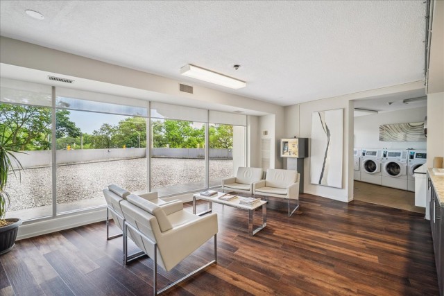 Appartement 4 1/2 Mississauga 3 695 $/mois. Appartement à louer Mississauga