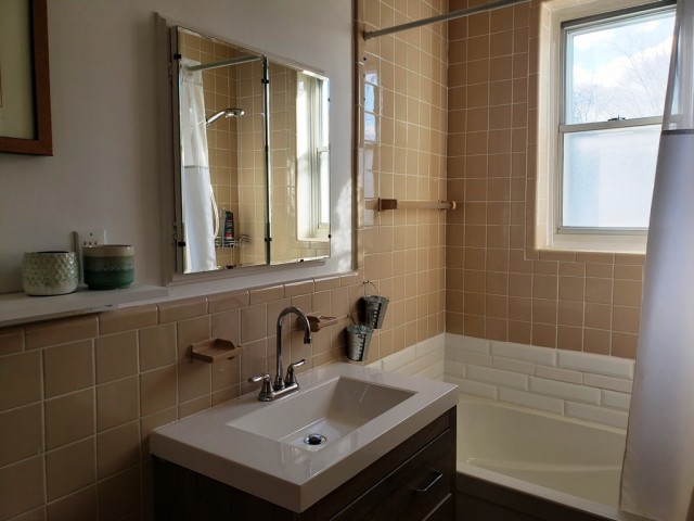  5 1/2 Côte-des-Neiges 115 $/jour. Appartement à louer Côte-des-Neiges