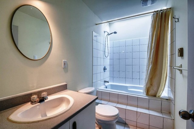 Rosemont,  Petite-Patrie  1 b. $60/day. Apartment for rent in Rosemont,  Petite-Patrie