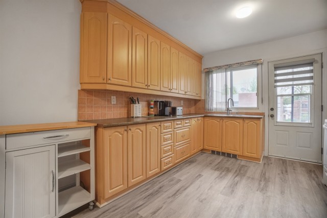 Ste-Rose  3 b. $90/day. Apartment for rent in Ste-Rose