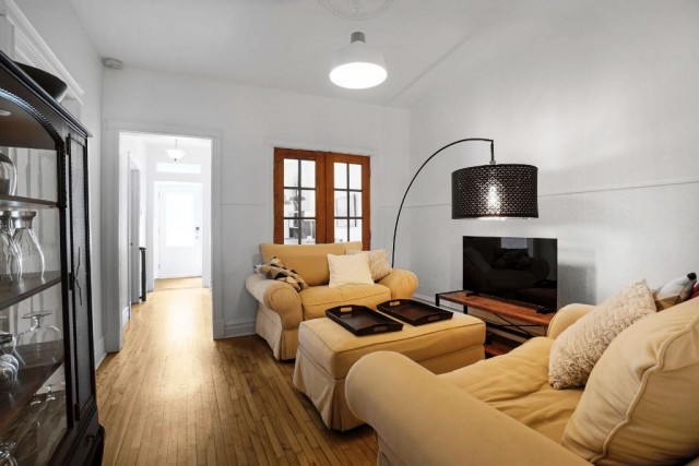 Hochelaga-Maisonneuve  2 b. $78/day. Apartment for rent in Hochelaga-Maisonneuve