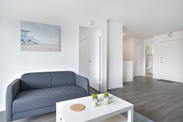 Plateau Mont-Royal Apartment 2 b. $1,895/month. Apartment for rent in Plateau Mont-Royal