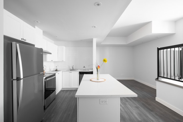 Plateau Mont-Royal Apartment 2 b. $1,895/month. Apartment for rent in Plateau Mont-Royal