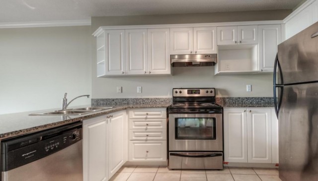 Appartement 2 1/2 London 1 850 $/mois. Appartement à louer London