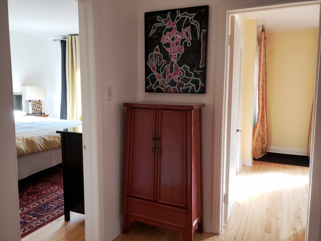 Cote-des-Neiges  3 b. $115/day. Apartment for rent in Cote-des-Neiges