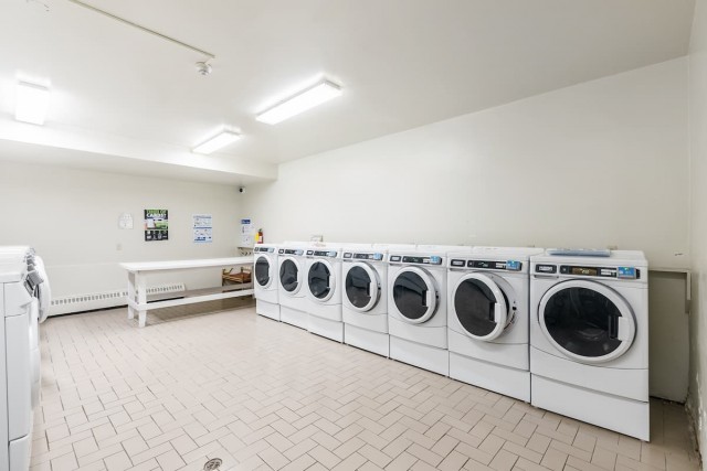 London Apartment 1 b. $1,595/month. Apartment for rent in London