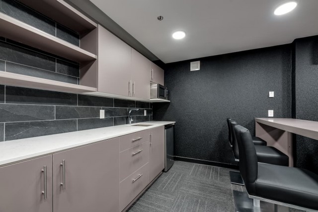 Ottawa Apartment 1 b. $2,035/month. Apartment for rent in Ottawa