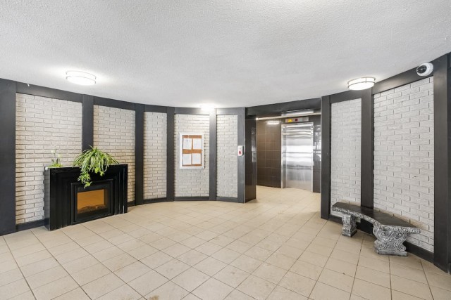 London Apartment 2 b. $1,950/month. Apartment for rent in London