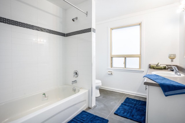 Brampton Apartment 4+ b. $2,995/month. Apartment for rent in Brampton