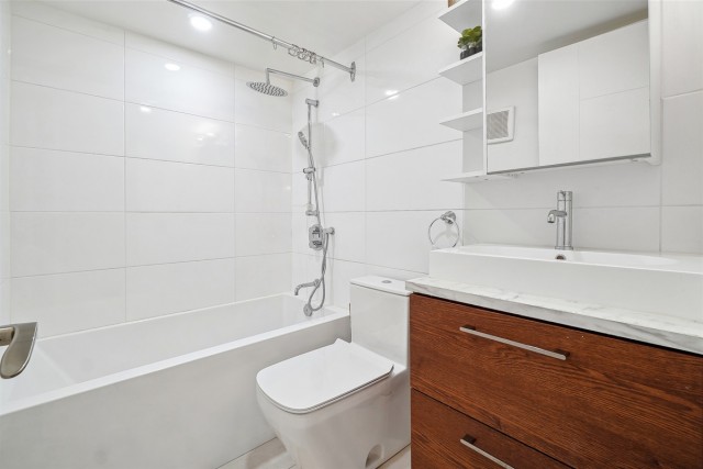  2 1/2 Côte-des-Neiges 56 $/jour. Appartement à louer Côte-des-Neiges