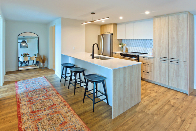 Ste-Rose Apartment 2 b. $2,300/month. Apartment for rent in Ste-Rose