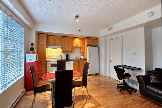  2 1/2 Centre-ville - Montréal 78 $/jour. Appartement à louer Centre-ville - Montréal