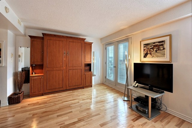  2 1/2 Centre-ville - Montréal 78 $/jour. Appartement à louer Centre-ville - Montréal