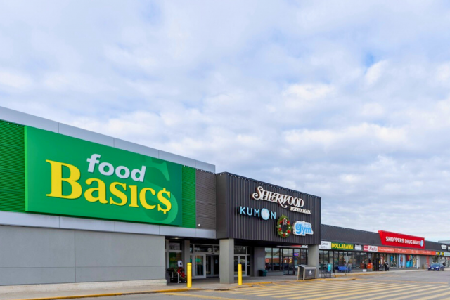 London Apartment 3 b. $2,350/month. Apartment for rent in London