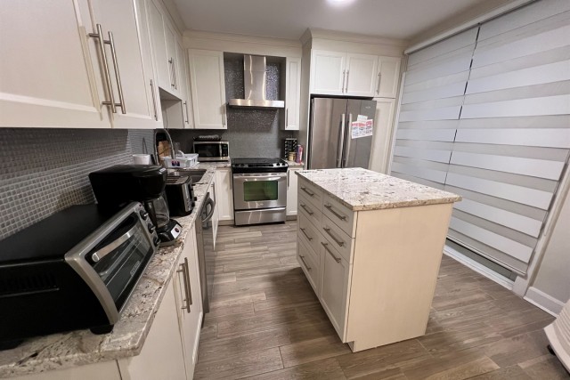 Ahuntsic and Cartierville  2 b. $84/day. Apartment for rent in Ahuntsic and Cartierville