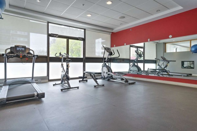 Cote-Saint-Luc Apartment Studio $1,095/month. Apartment for rent in Cote-Saint-Luc