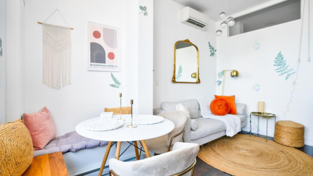 Quartier latin and south-central  1 b. $96/day. Apartment for rent in Quartier latin and south-central