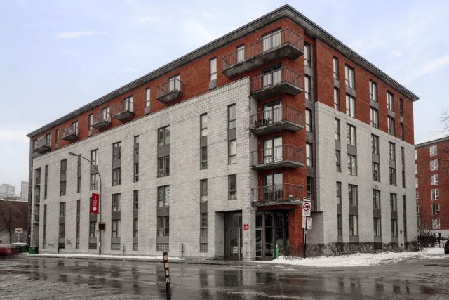 Quartier latin and south-central  1 b. $78/day. Apartment for rent in Quartier latin and south-central