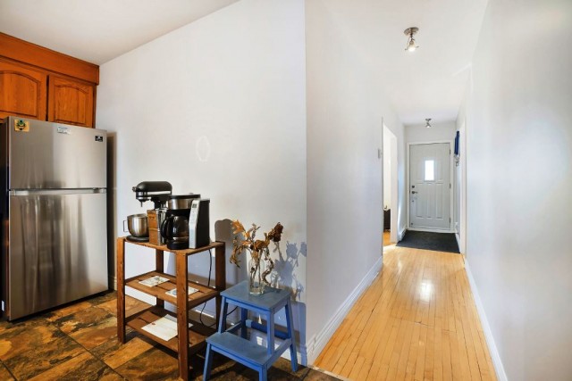 Lachine  3 b. $70/day. Apartment for rent in Lachine